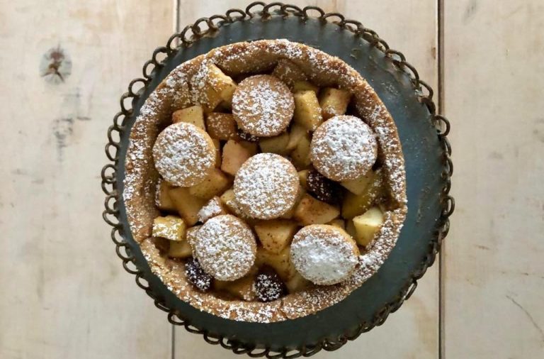 selbstgebackener Apfelkuchen